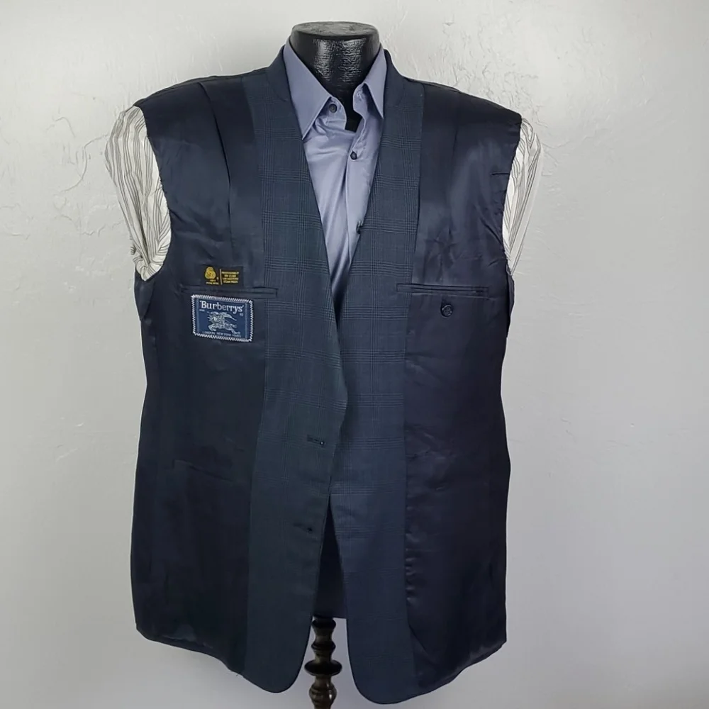 Burberry Men’s Wool Blazer Vintage 2 Button Made in USA